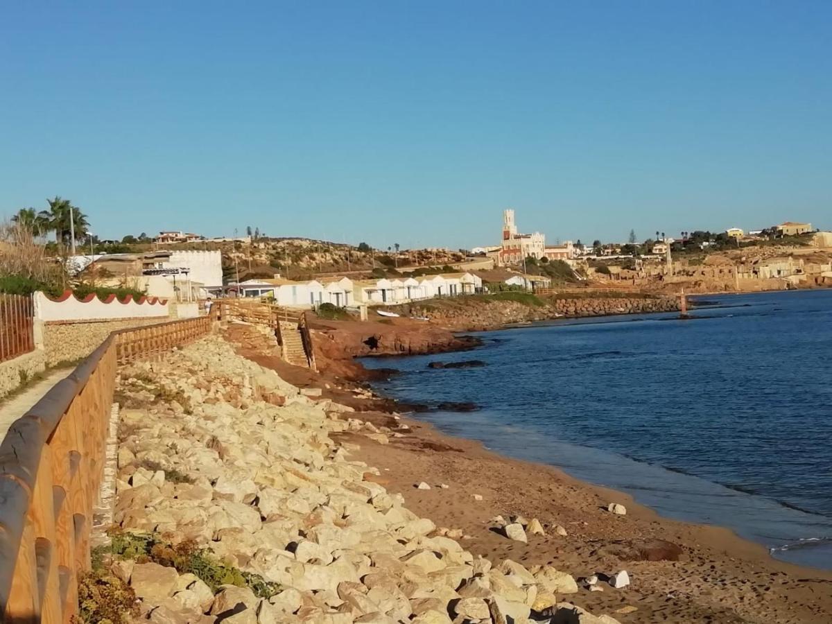 Portopalo Di Capo Passero La Trinacria Di Capo Passero المظهر الخارجي الصورة