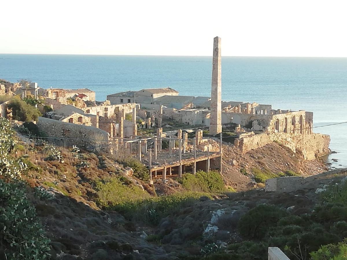 Portopalo Di Capo Passero La Trinacria Di Capo Passero المظهر الخارجي الصورة